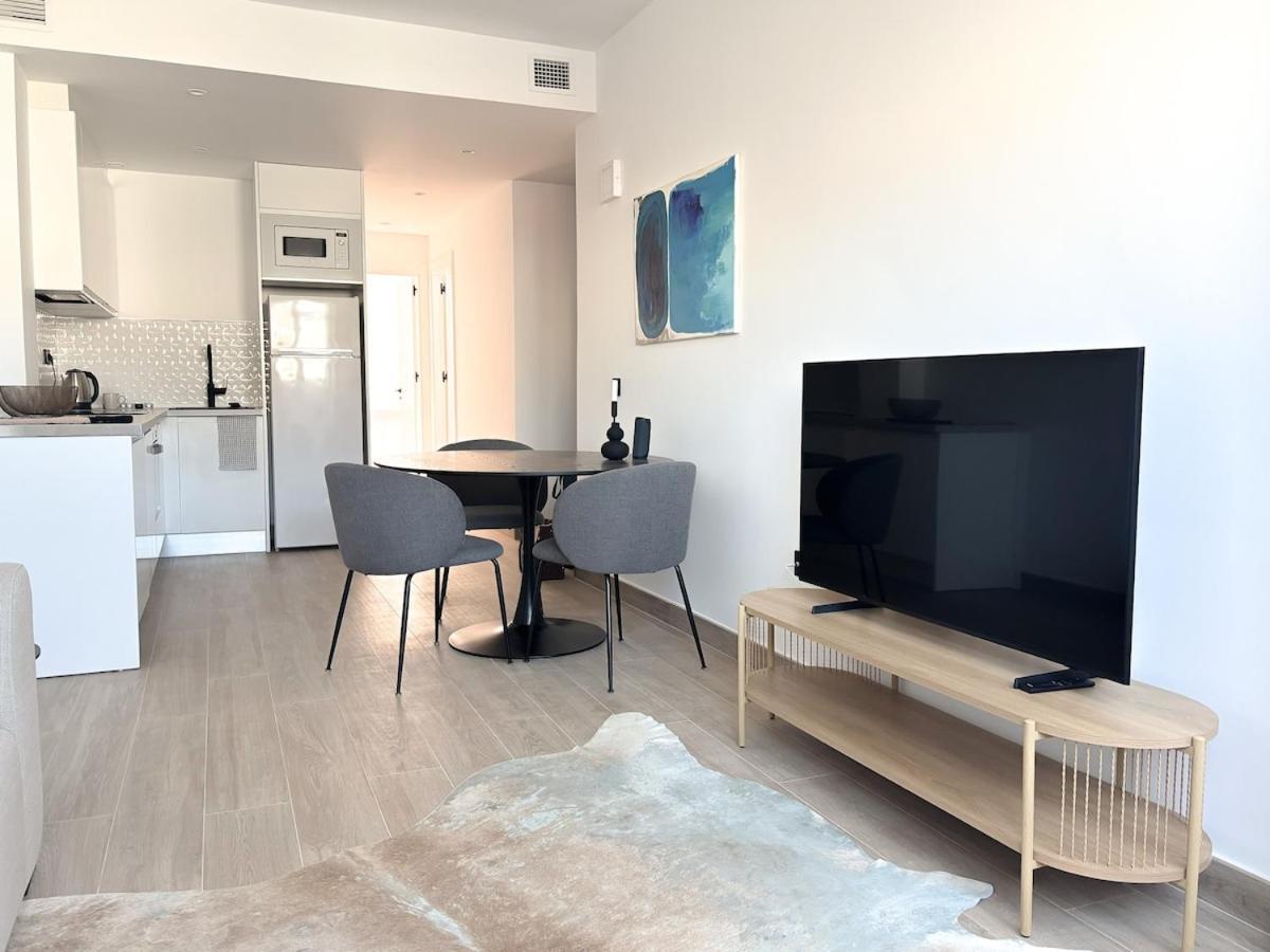 Appartement Stunning Penthouse In Near The Beach!